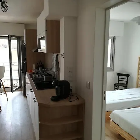 T2 44m2 Hyper Centre, Velos, Parking Et Grand Balcon English Spoken *